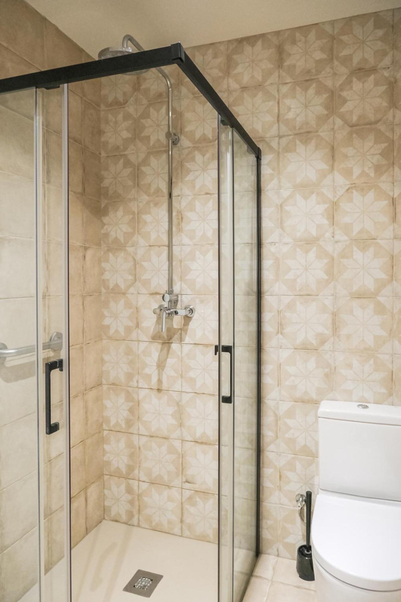 Can Cintet 21Nuevo Apartamento Moderno En Besalú Exteriör bild